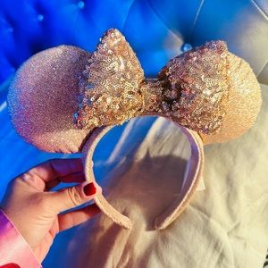 Rose Gold Minnie Mouse Disney headband